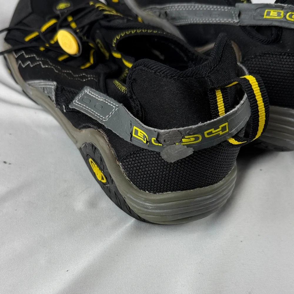 Body Glove Men's Black and Yellow Water Slip-On Sandals